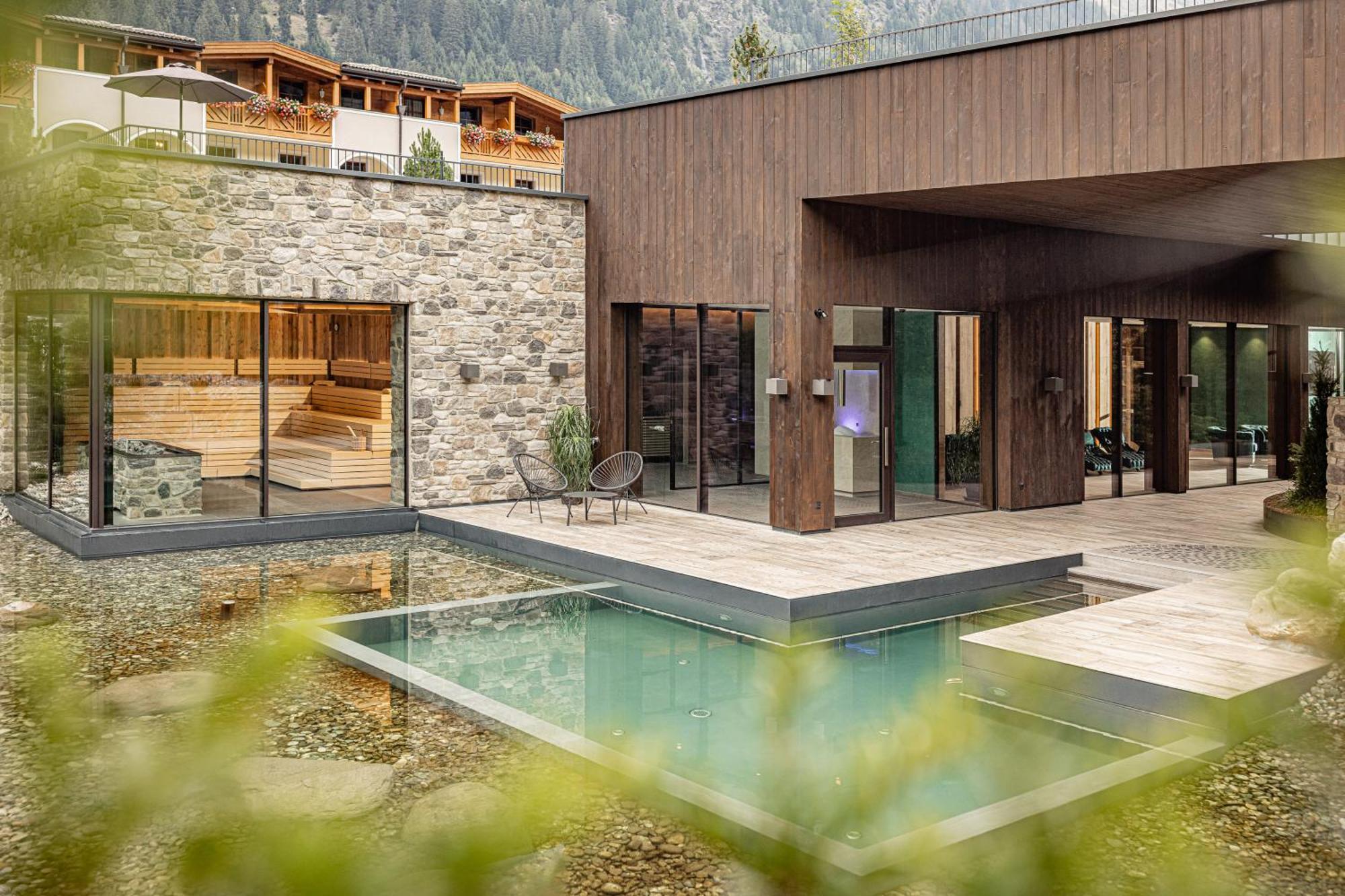 Hotel Schneeberg Family Spa Resort Ridanna Exterior photo